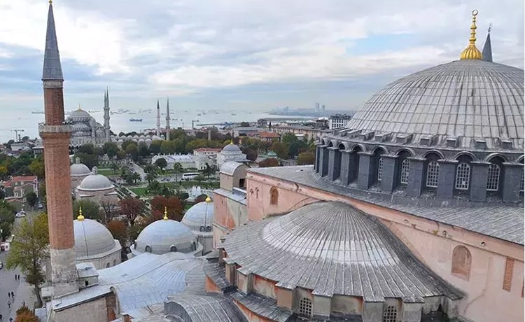 İstanbul’un önemli camilerinden bazılarını sizler için derledik: Peki sizin tercihiniz neresi? ‘Bayram Namazı’nı hangi camide kılmalı?