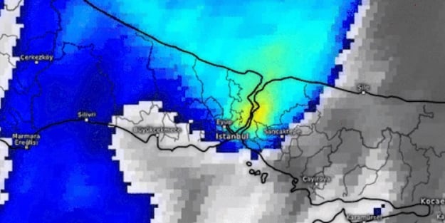 İstanbul'un üzerinde çarpıştılar!