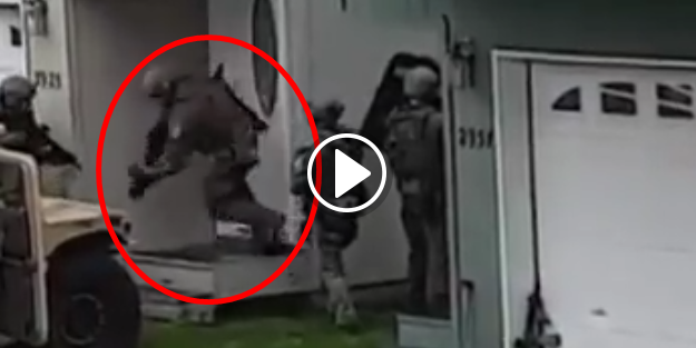 İşte ABD'nin özel timi SWAT'ın rezil olduğu anlar!