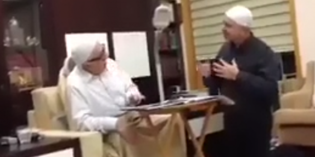  Akın İpek teröristbaşı Gülen’in dizinin dibinde! - VİDEO