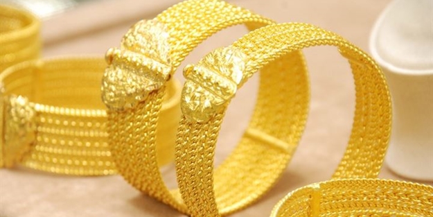 İşte araba fiyatına satılan bilezik