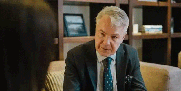 İşte batı bu! NATO'ya girer girmez yan çizdiler: " Biz YPG'yi terör örgütü olarak görmüyoruz "