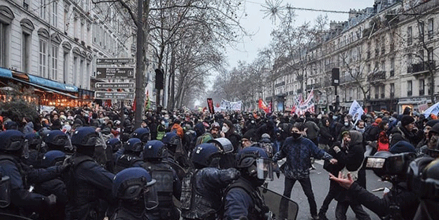 İşte Batı işte medeniyet! Fransa'da 1 milyon kişi sokaklara inip polisle çatıştı