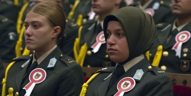 İşte beklenen tablo! Kara Harp Okulu'nda ilk başörtülü öğrenci