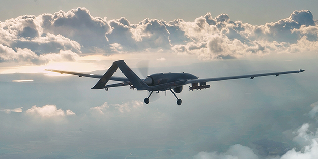 İşte bu beklenmiyordu! Bayraktar TB2 SİHA oyunun içine geldi