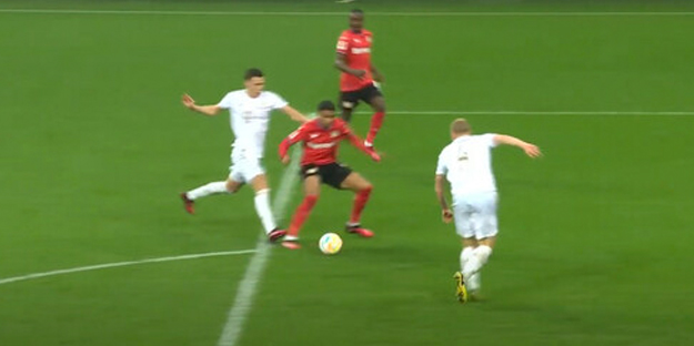 İşte bu da Bundesliga'nın VAR'ı.. Kıyaslamayı size bırakıyoruz!