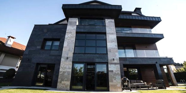 İşte Burak Yılmaz'ın görenleri hayran bırakan yavru sarayı