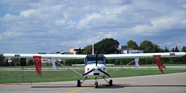 İşte Bursa'da üretilen eğitim uçağı Troyt200