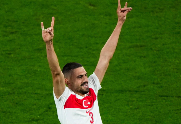 İşte çarpıcı anket sonuçları! Türk Halkı bozkurt işaretine ne diyor?