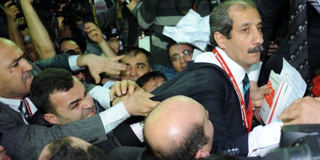 İşte CHP'de yeni genel başkanı belirleyecek kurultayın tarihi