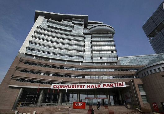 İşte CHP'nin monşerleri! Gitmiyorlar
