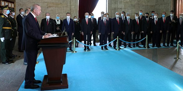 İşte Erdoğan'ın Anıtkabir Özel Defteri'ne yazdığı mesaj