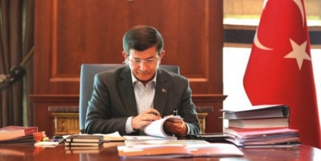İşte Davutoğlu'na bugün sunulan anketin sonucu
