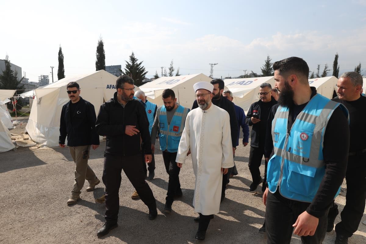 İşte Diyanet İşleri Başkanlığı'nın deprem bölgesindeki hizmetleri!