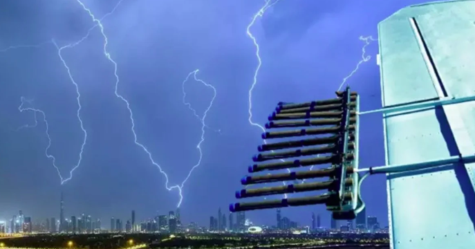 İşte Dubai'deki felaketin perde arkası! Şimşeklerin sırrı çözüldü