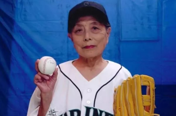 İşte dünyanın en yaşlı insanı: Spor yapıyor dağa tırmanıyor!