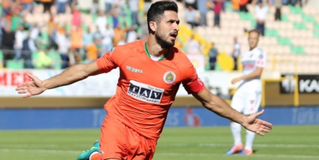 İşte Emre Akbaba'nın tuttuğu takım