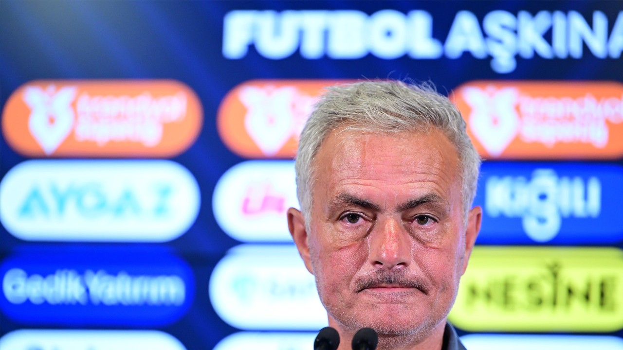 İşte Fenerbahçe’nin en büyük derdi: Mourinho bir türlü çare bulamadı: Taraftarlar kahroldu…