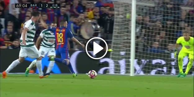 İşte futbol tarihinin en yalan penaltısı!