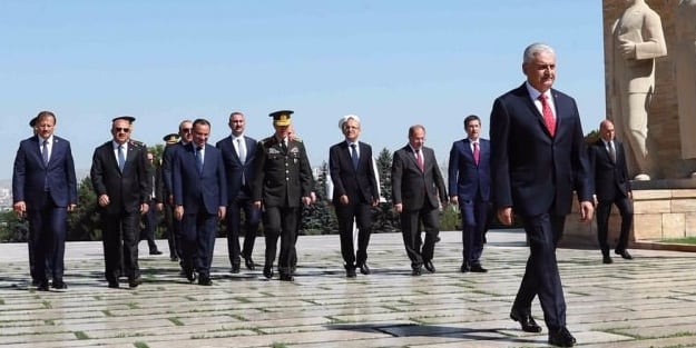 İşte görev süresi uzatılan general ve amiraller!