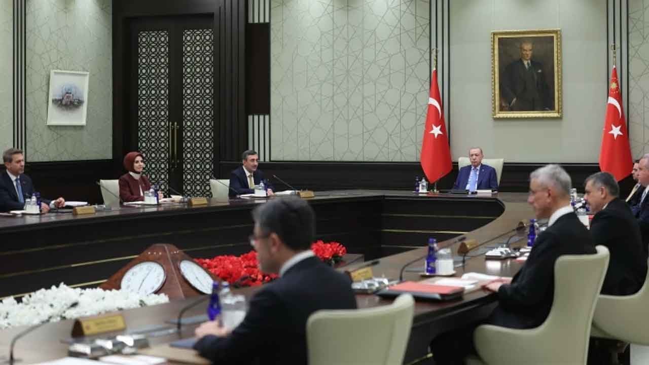 İşte gündem maddeleri! Cumhurbaşkanlığı Kabinesi toplandı