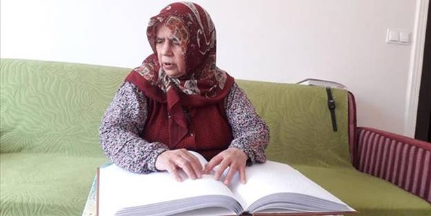 İşte iman ve aşkın en gerçek örneği: 67 yaşındaki görme engelli Hatice Teyze, hafız oldu