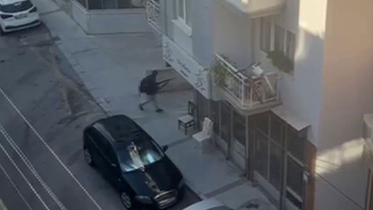 İşte İzmir'de karakola saldırı anı