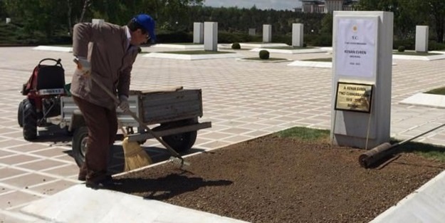 İşte Kenan Evren'in mezarı