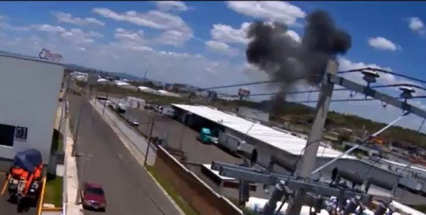 İşte o uçak böyle düştü /VİDEO