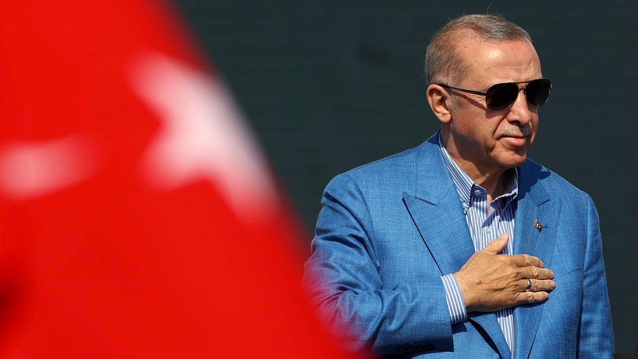 İşte seçimlerde Erdoğan'ı destekleyecek ünlü isimler! 