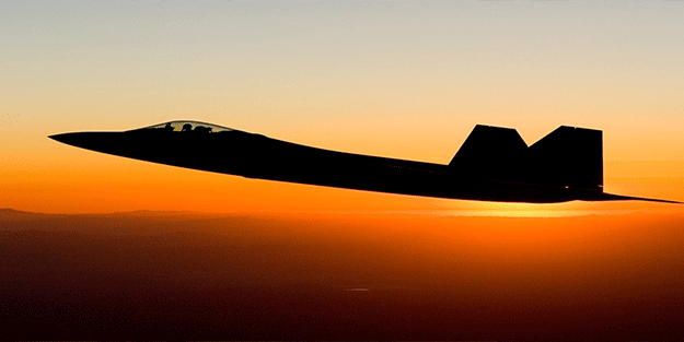 İşte şimdi belalarını buldular! Türkiye'ye vermedikleri savaş uçağının bilgileri çalındı