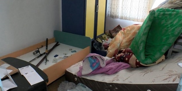 İşte terörist Ahlam Albasir'in evinde ele geçirilenler!