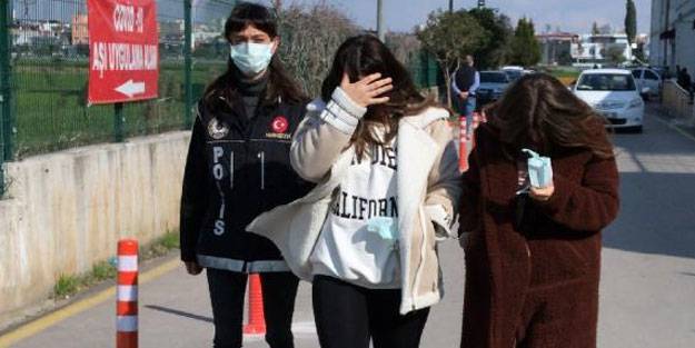 İşte yüzünüzü böyle kapatırsınız! Enselendikten sonra böyle savunma yaptılar
