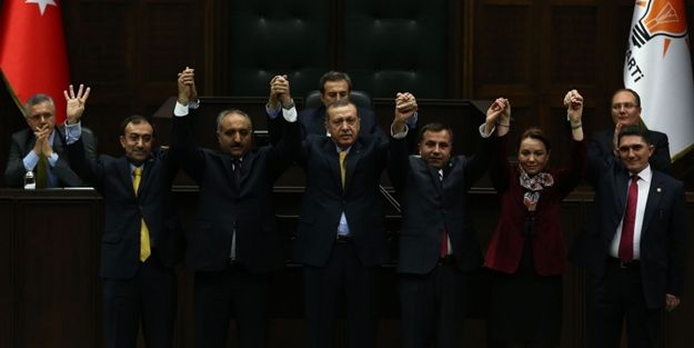 İşte AK Parti'nin açıklanan Belediye Başkan adayları