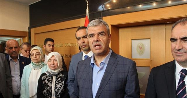 'İsteriz ki siyaseti siyasetçiler yapsın'