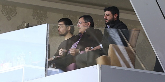 İstifa edeceği konuşulan Melih Gökçek orada ortaya çıktı