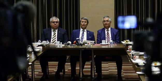 İstifa eden İP'lilerden Meral Akşener'e zehir zemberek sözler