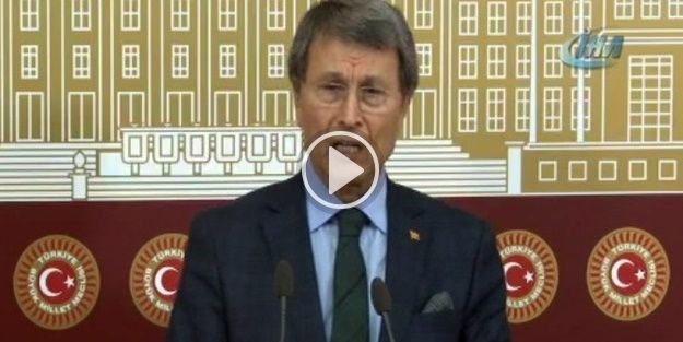 İstifa etmekten vazgeçti!