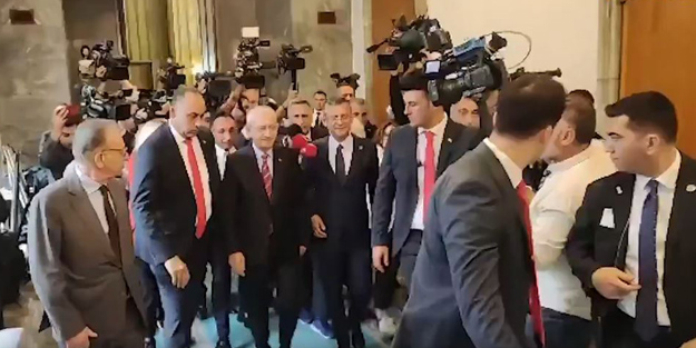 'İstifa etmeyi düşünüyor musunuz?' Kılıçdaroğlu: Hangi kanaldan geliyorsunuz?