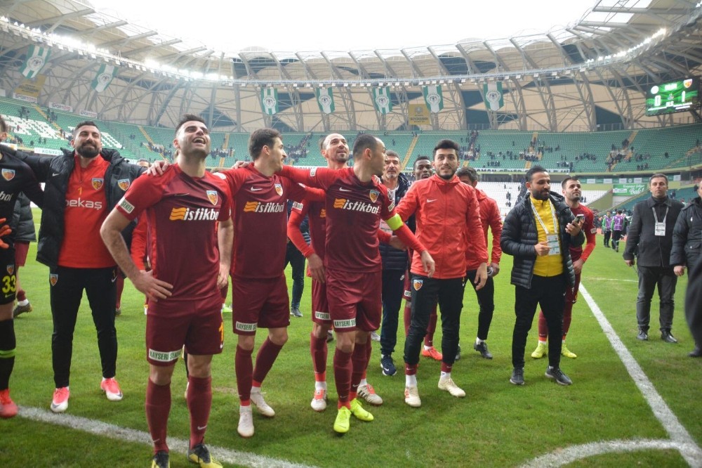 İstikbal Kayserispor’a uğurlu geldi 