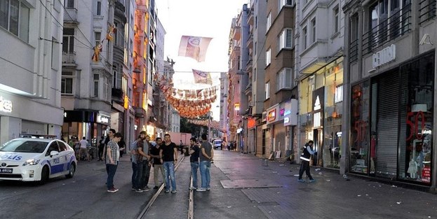 İstiklal Caddesi'nde silahlı kavga