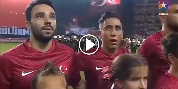 İstiklal Marşı sırasında Emre Mor'dan çirkin hareket