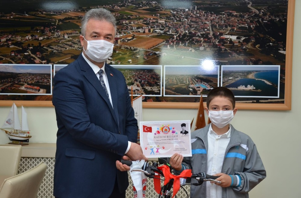 "İstiklal Marşı’nı Ezbere Okuma Yarışması" ödülleri verildi 