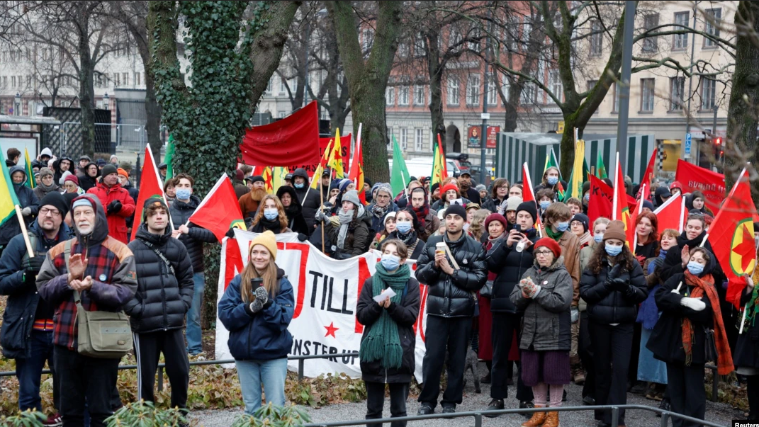 İsveç, PKK’lı iadesine başlıyor