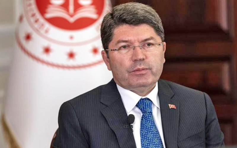 İsveç yan çizdi: Teröristleri vermiyor