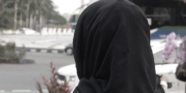 İsveç'te ayrımcılığa uğrayan başörtülü kadına tazminat