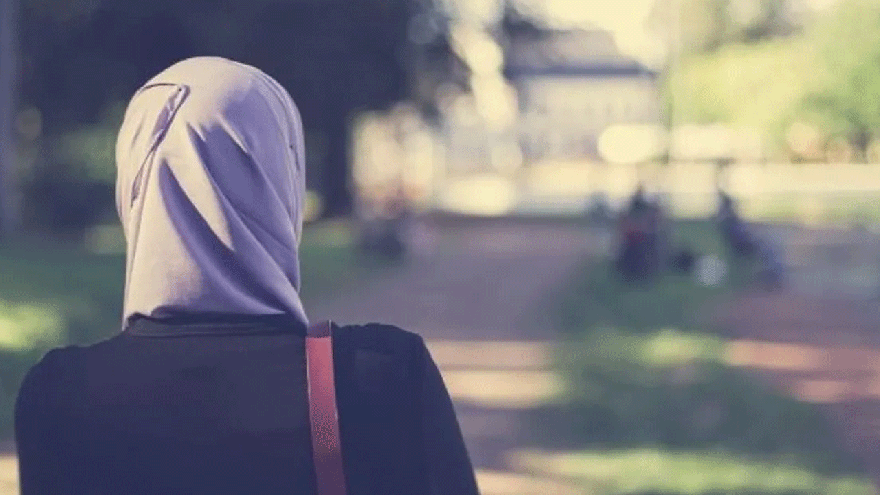 İsviçre’de genç kadın başörtüsü nedeniyle restorana alınmadı