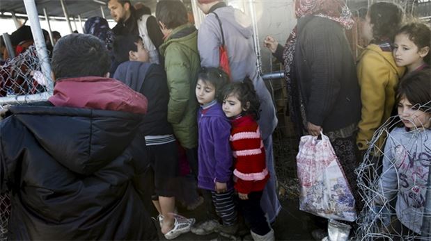 İsviçre'de sığınmacılara karşı sınıra asker yığıyor
