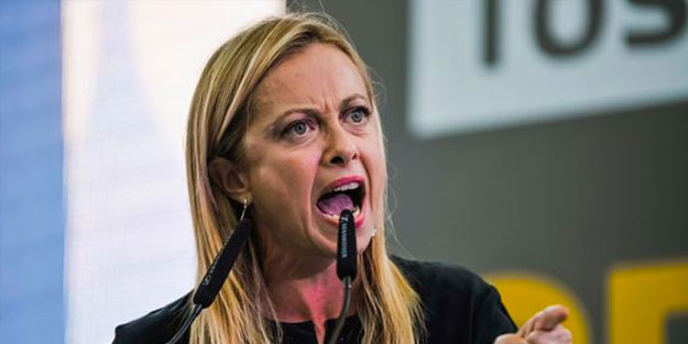 İtalya Başbakanı Meloni İslam'a olan kinini kustu