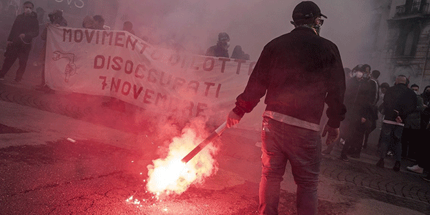 İtalya işsizlikten kırılıyor! Halk sokağa indi